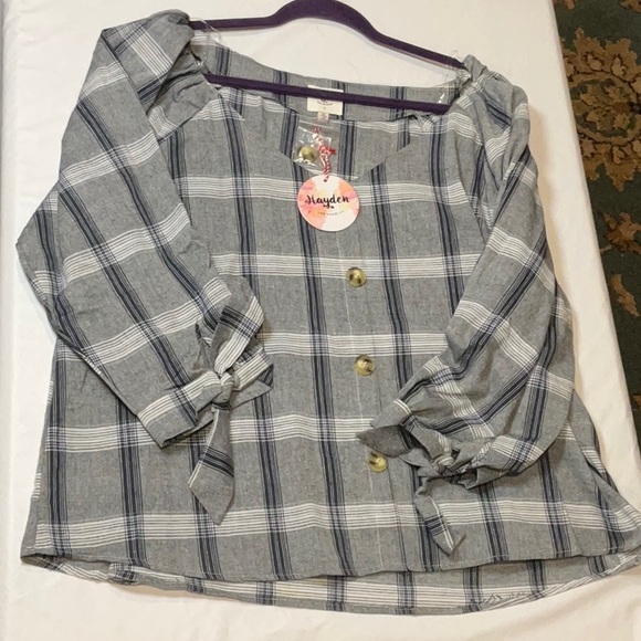 Hayden Grey and White Long Sleeve Plaid Blouse Shirt Faux Buttons Size 1XL - Picture 5 of 8